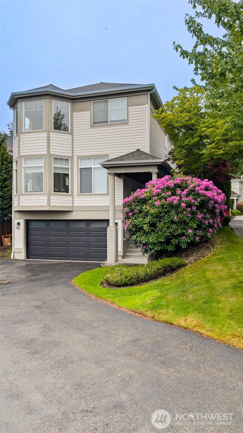 Property Photo: 11622 114th Drive NE WA 98034