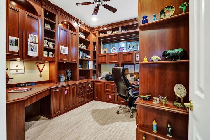 Property Photo: 7804 Lando Avenue FL 33437