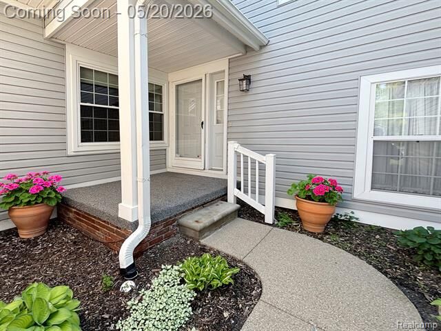 Property Photo: 1146 Fairways Boulevard 23 MI 48085