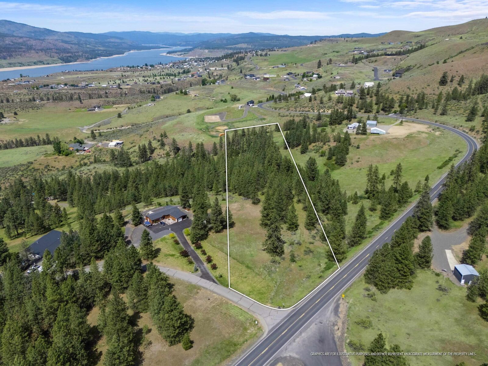 Property Photo:  30485 River Bend Ln E  WA 99122 