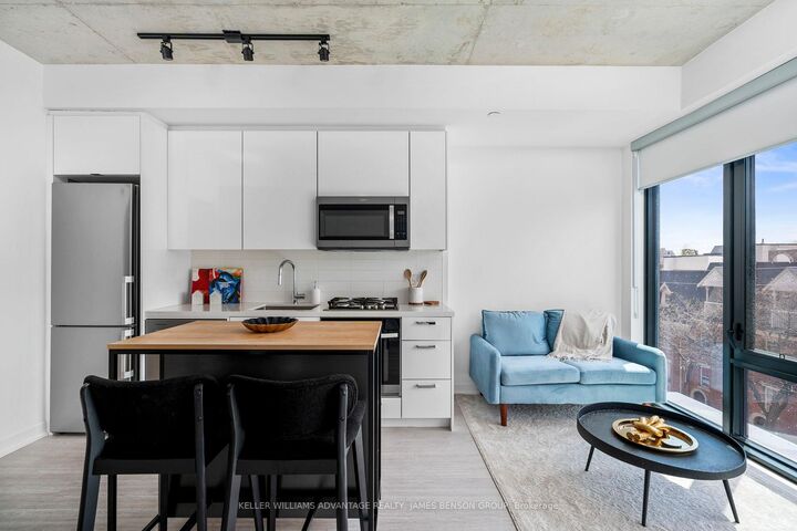 Property Photo: 195 McCaul Street 301 ON M5T 1W6