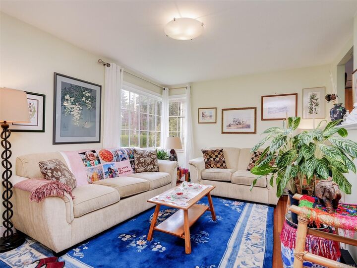 Property Photo: 1731 Denman St BC V8R 1Y3