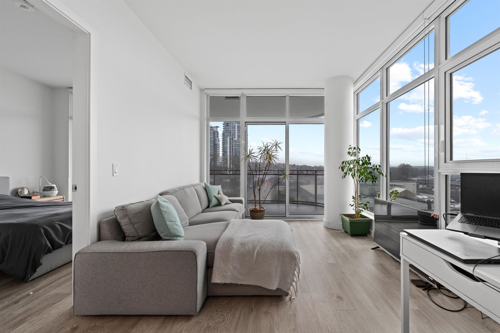 Property Photo: 5333 Goring Street 703 BC V5B 3A2