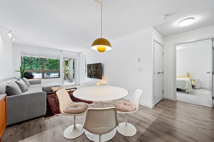 Photo de la propriété: 1677 Lloyd Avenue 203 BC V7P 0A9