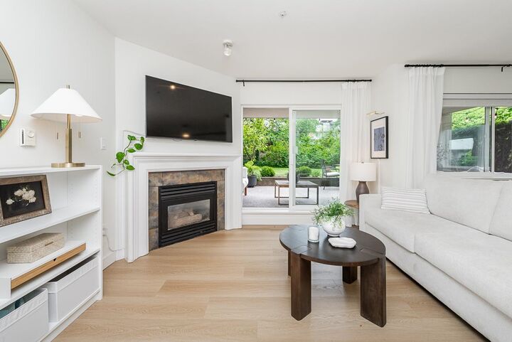 Property Photo:  15140 29A Avenue 102  BC V4P 3B1 