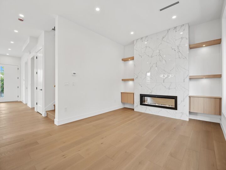 Property Photo:  6885 Aubrey Street 2  BC V5B 2E4 