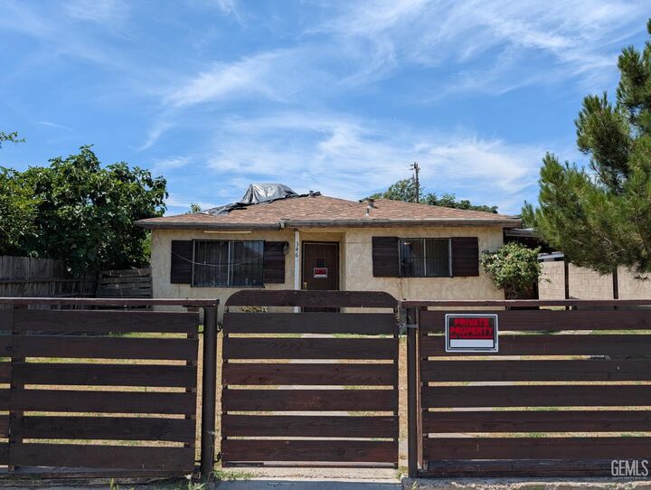 Property Photo: 346 Tyree Toliver Street CA 93307