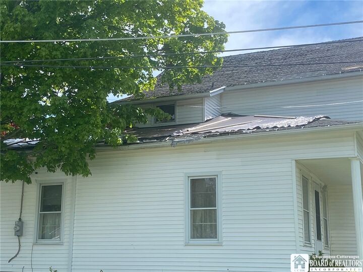 Property Photo:  66 Cushing Street  NY 14063 