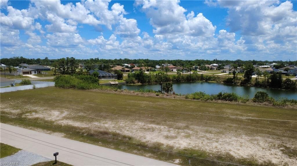 Property Photo:  4151 NE 16th Ave  FL 33909 