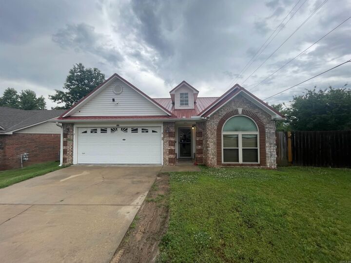Property Photo:  3913 Kingsberry Drive  AR 72956 