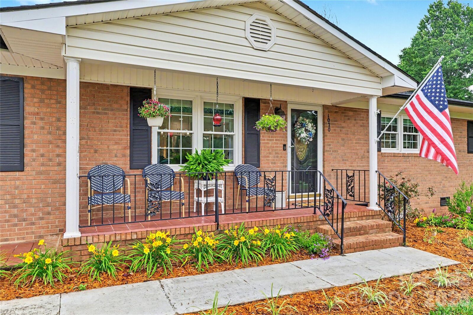 Property Photo:  1070 Legion Club Road  NC 28146 