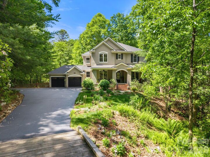 Property Photo:  11 Blue Damsel Court  NC 28715 