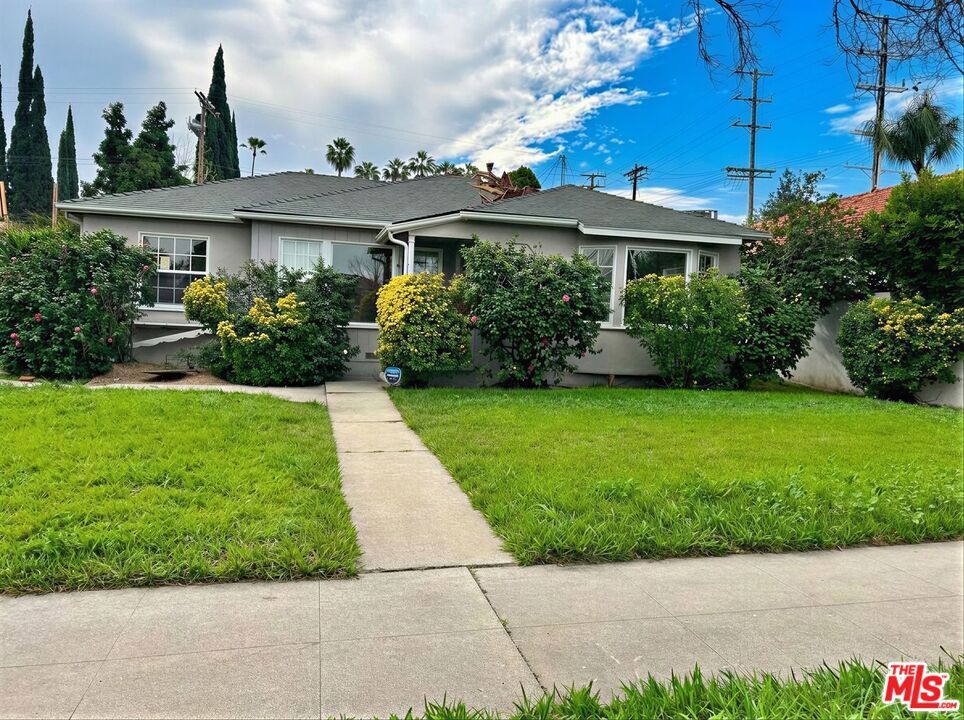 Property Photo:  16852 McCormick St  CA 91436 