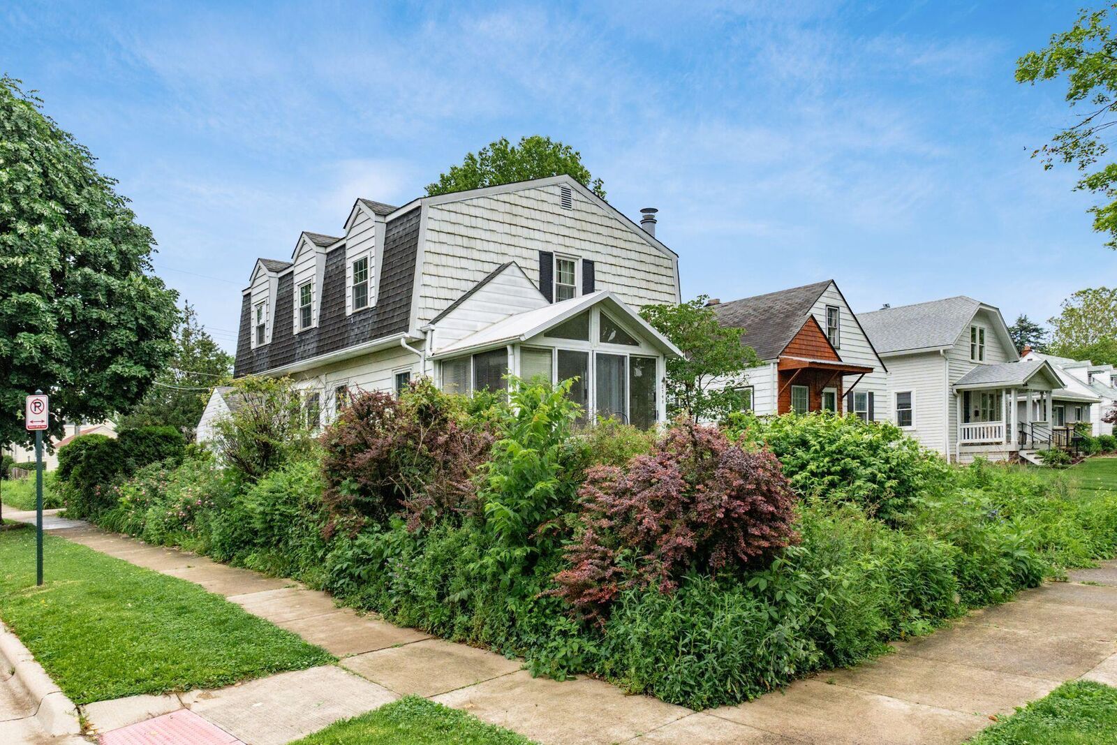 Property Photo:  2748 Columbus Avenue  OH 43209 