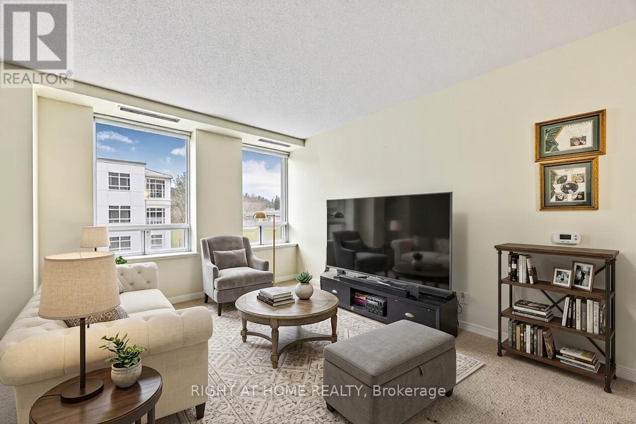 Property Photo: 74 Ross Street 53 ON L4N 1G3