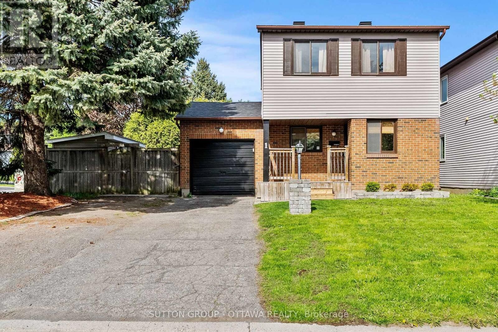 Property Photo: 1 Airycot Circle ON K2J 2L2