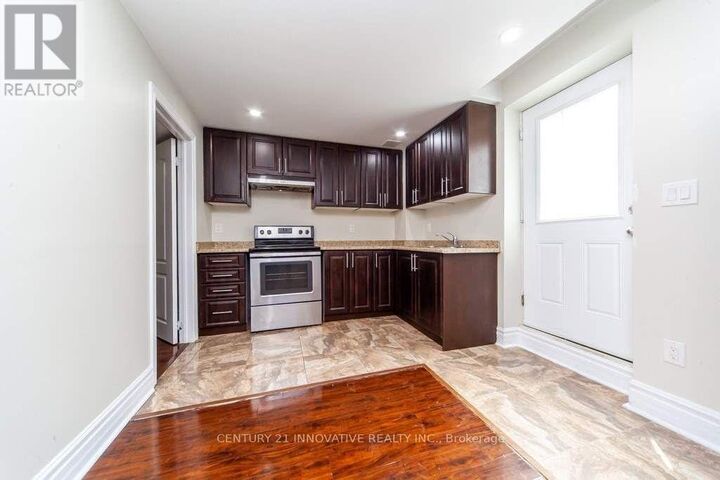 Property Photo: 4 Aquilina Court East Bsmt ON L1Z 0E5