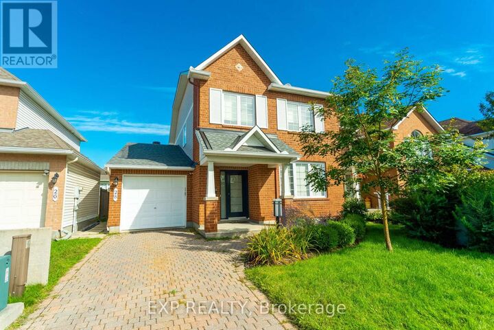 Property Photo:  28 Chartwell Avenue  ON K2G 6L6 