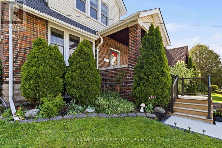 Property Photo: 41 Broadway Street ON N4S 3A1