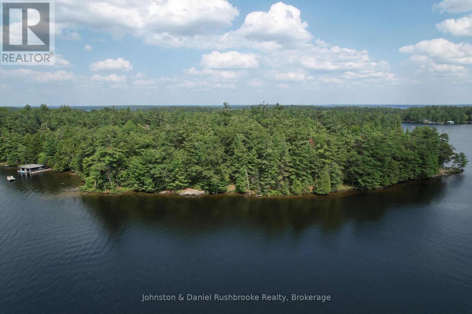Property Photo:  2 Island 24lm (Denison)  ON P1P 1R2 