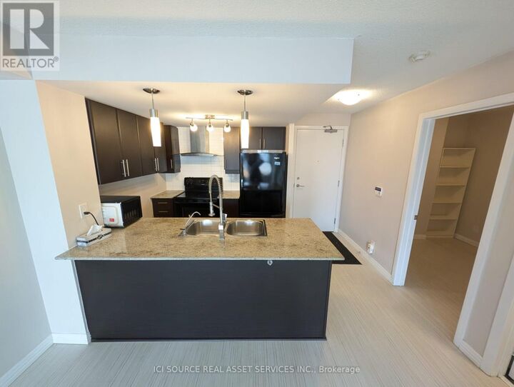 Property Photo:  190 Borough Drive 1803  ON M1P 0B6 