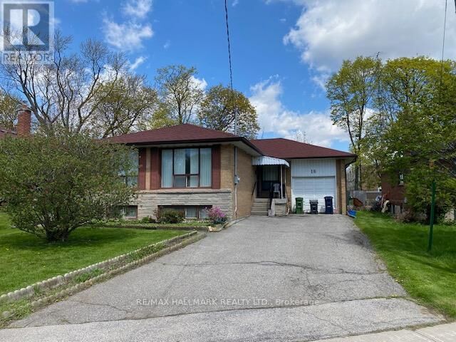 Property Photo:  16 Chrysler Crescent  ON M1R 2L8 