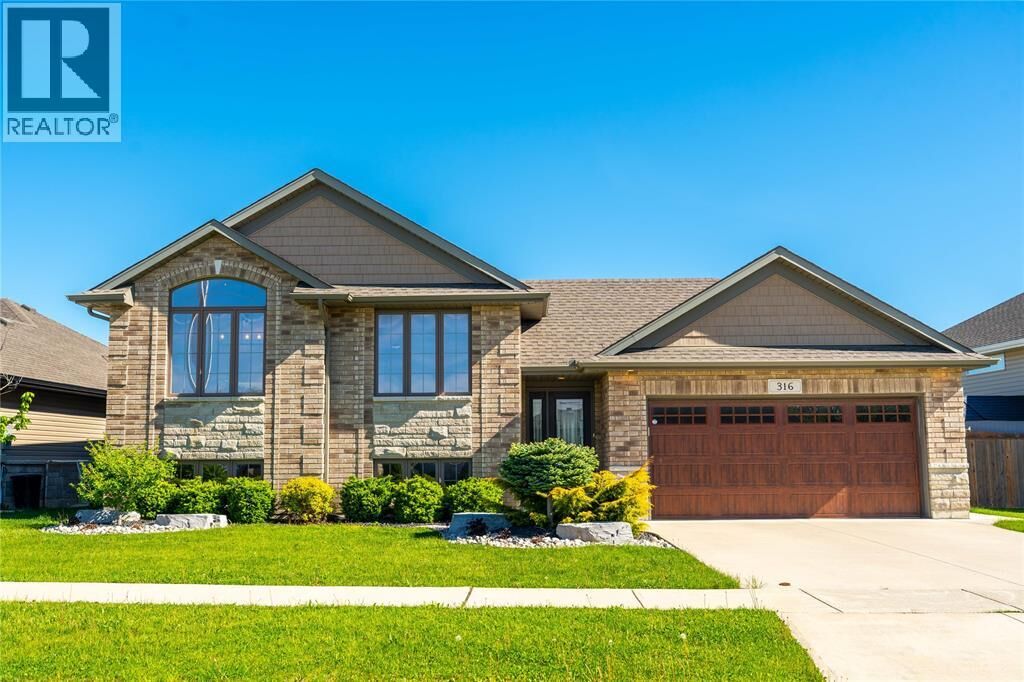 Property Photo: 316 Lexington Boulevard ON N0N 1G0