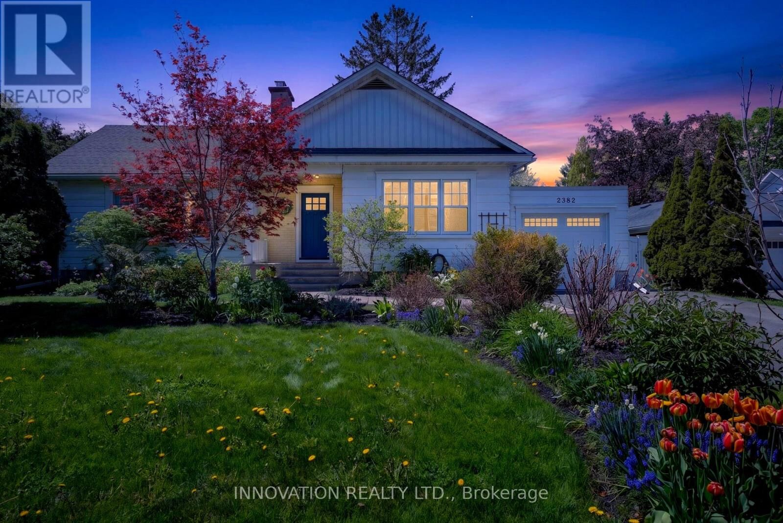 Property Photo:  2382 Alta Vista Drive  ON K1H 7N1 