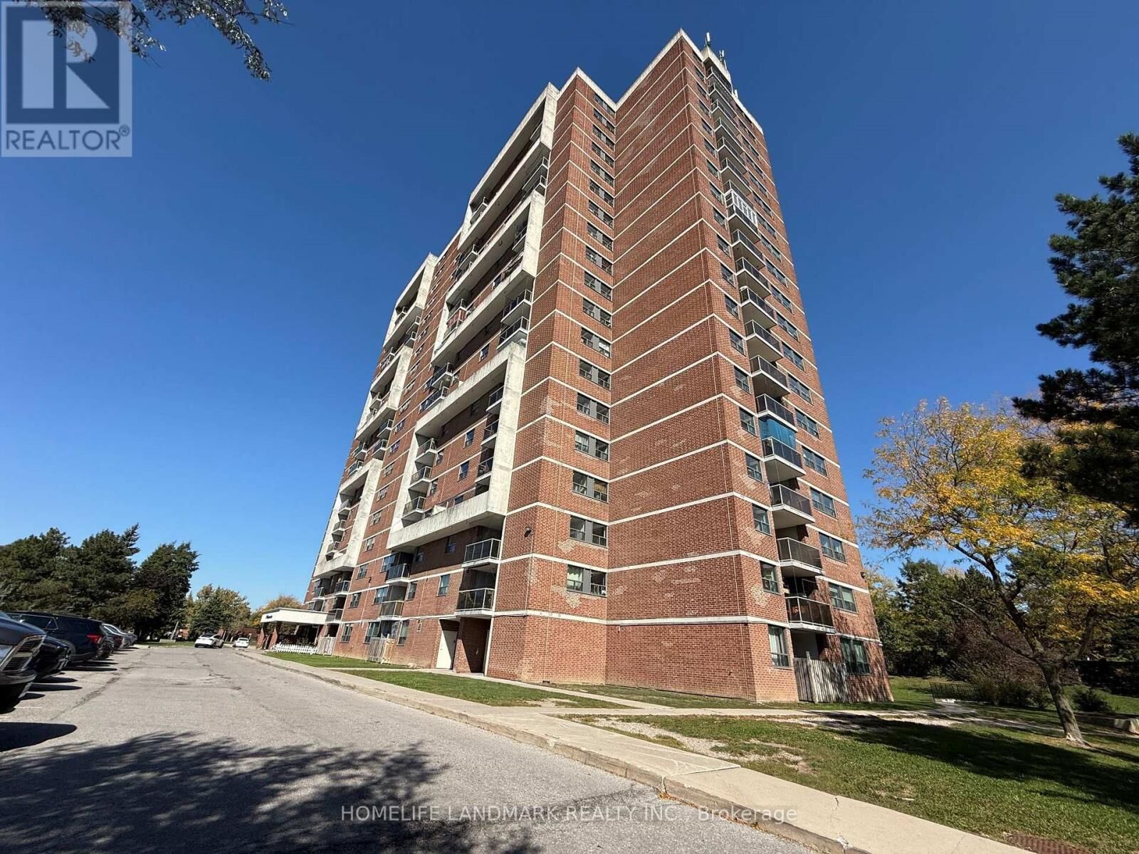 Property Photo:  100 Wingarden Court 1701  ON M1B 2P4 