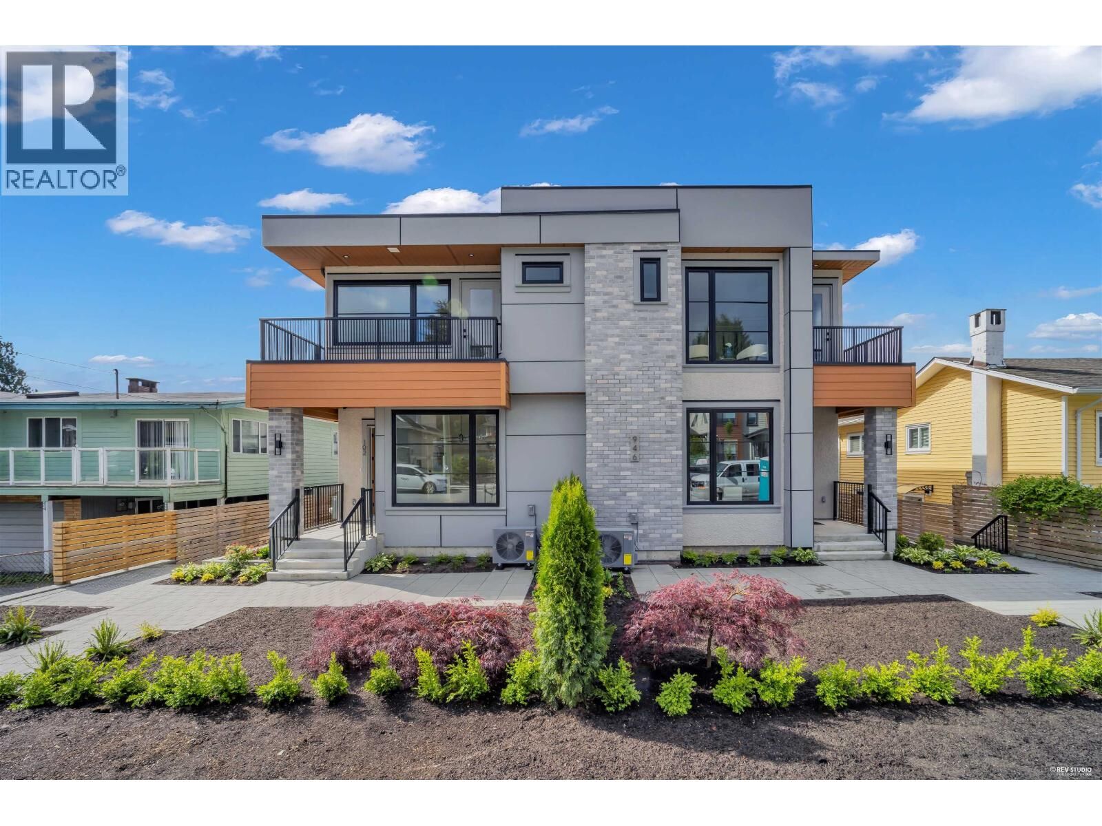 Property Photo:  946 Dansey Avenue  BC V3K 3G7 