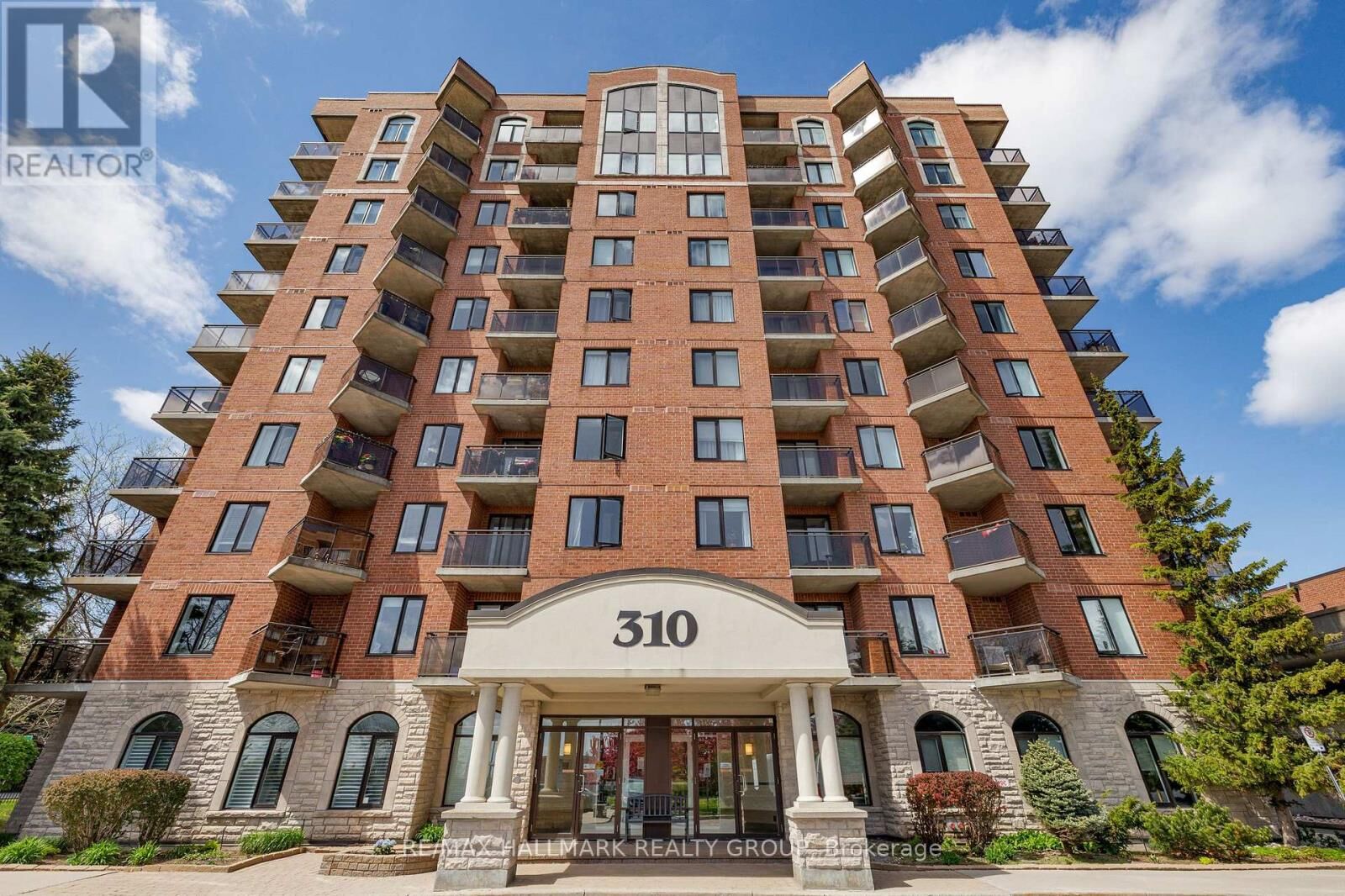 Property Photo:  310 Central Park Drive 6B  ON K2C 4G4 