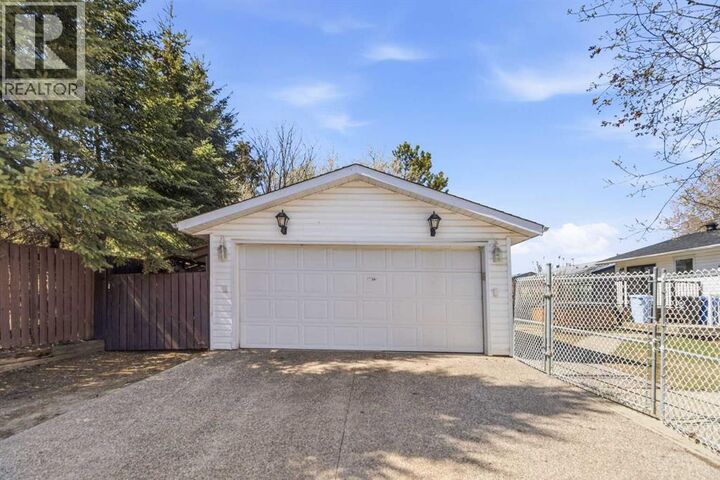 Property Photo:  189 Wolverine Drive  AB T9H 4L9 