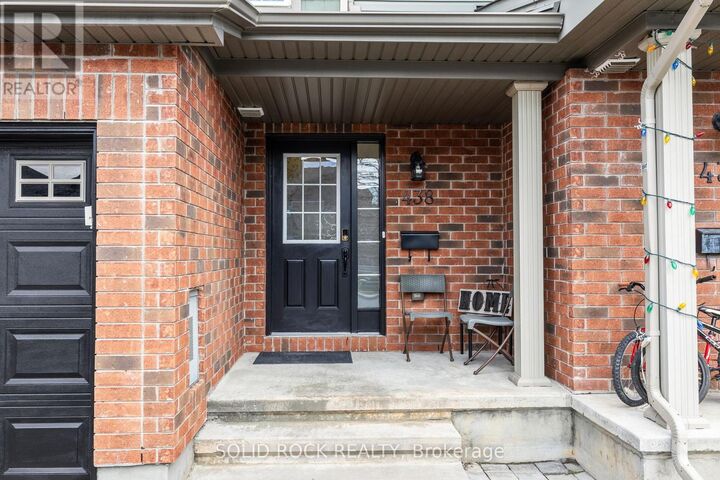 Property Photo: 438 Haresfield Court ON K4M 0B6