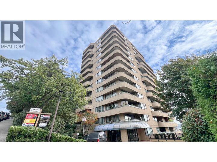 Property Photo:  1026 Queens Avenue 207  BC V3M 6B2 