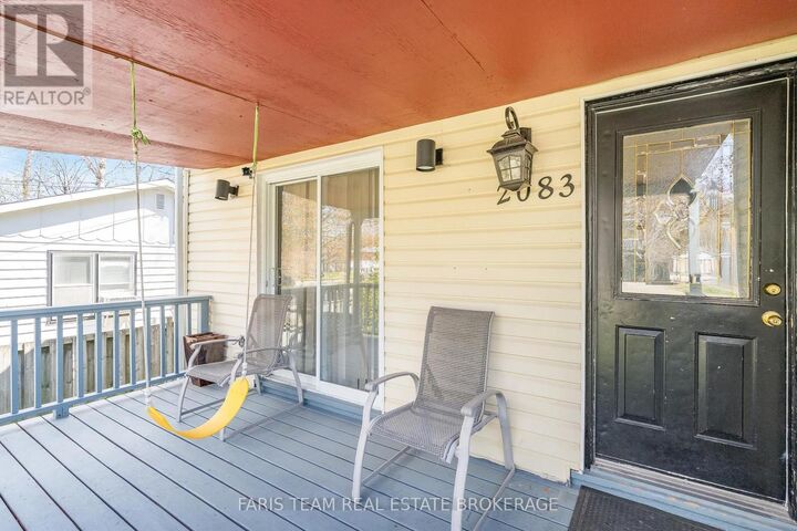 Property Photo: 2083 Lilac Drive ON L9S 1Y9