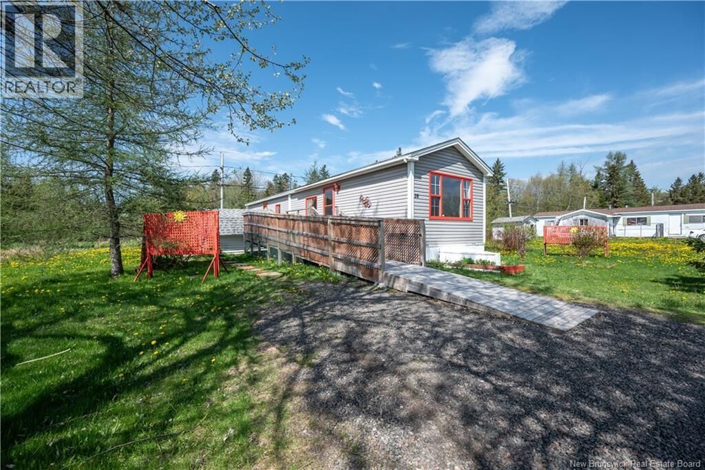 Property Photo:  28 Raworth Avenue  NB E1H 1J6 