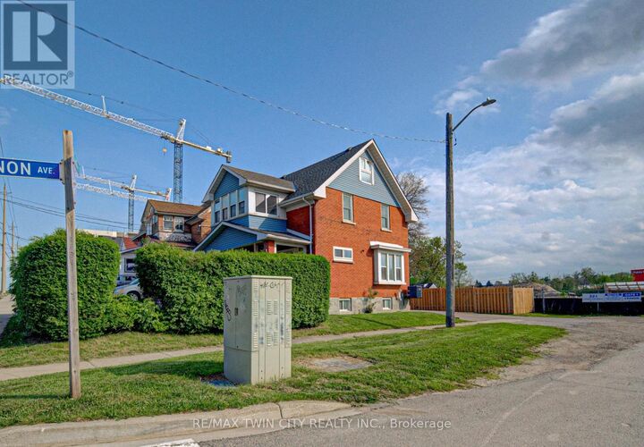 Property Photo: 281 Courtland Avenue North ON N2G 2V8
