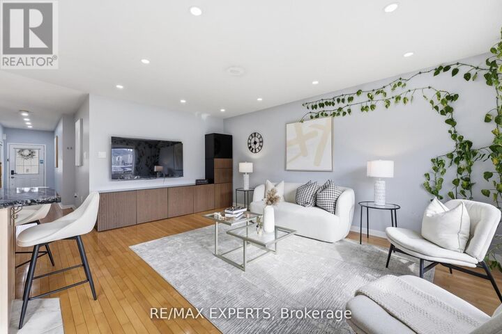 Property Photo:  926 Thompson Road South  ON L9T 0L7 