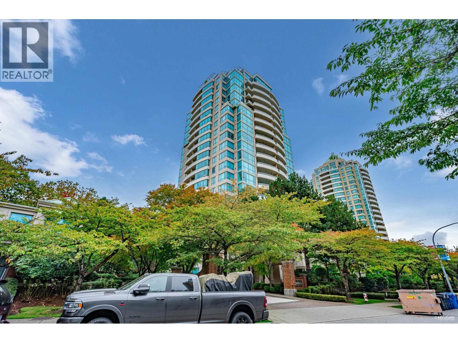 Property Photo:  6611 Southoaks Crescent 807  BC V5E 4L5 