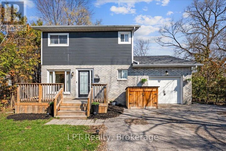 Photo de la propriété:  154 Beach Road  ON L4P 2L7 