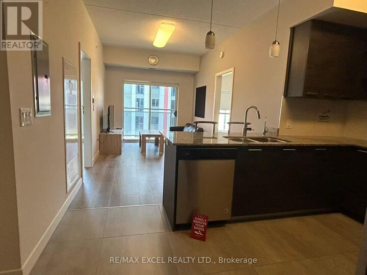 Property Photo:  251 Hemlock Street 615  ON N2L 3R4 
