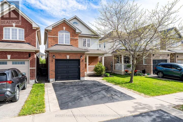 Property Photo:  23 Courvier Crescent  ON L1C 0E7 