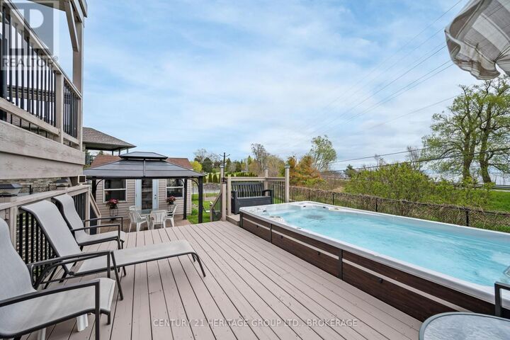 Property Photo: 137 Jordyn'S Court ON K7N 0A7