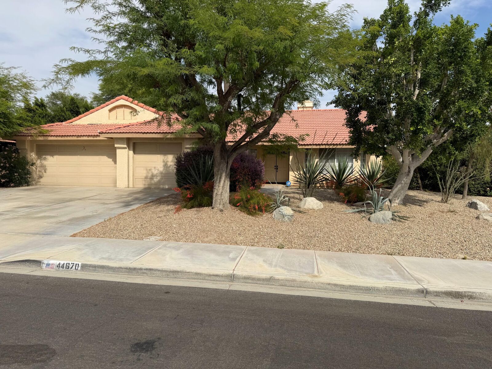 Property Photo:  44670 Marguerite Court  CA 92253 