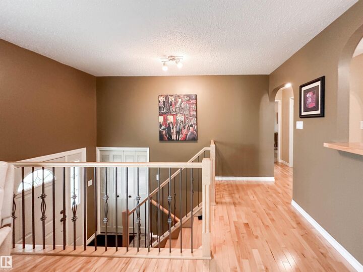 Property Photo:  53 Alpine Boulevard  AB T8N 2M1 