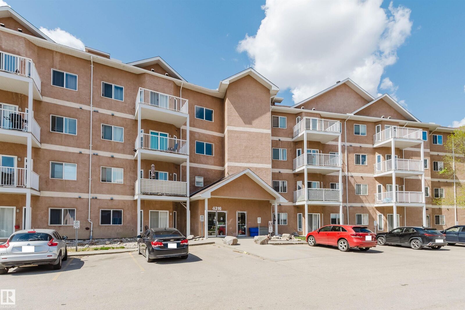 Property Photo: 4316 139 Avenue NW 308 AB T5Y 0L1