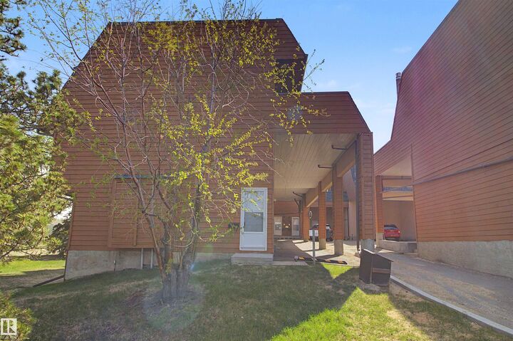 Property Photo: 5953 40 Avenue NW AB T6L 3P6