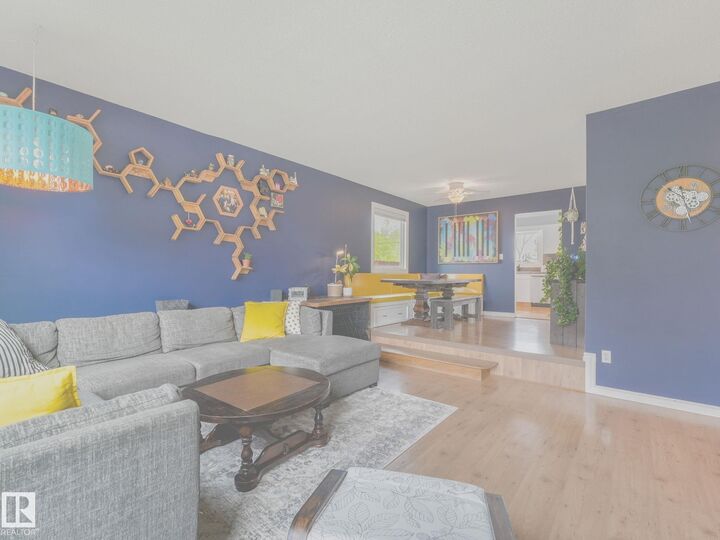 Property Photo:  18 Wapiti Drive  AB T9G 1R3 