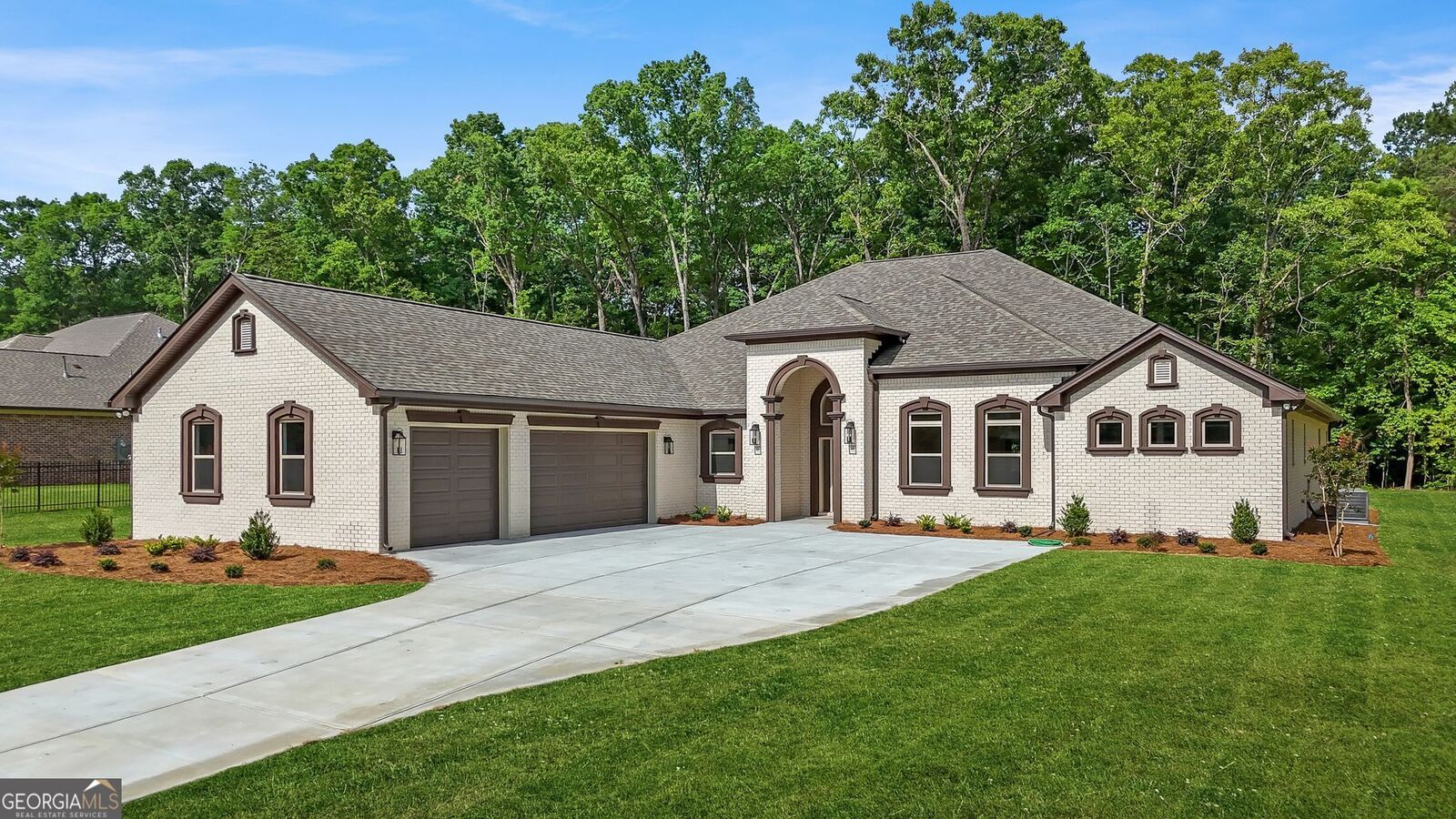 Property Photo:  2531 Ebenezer Road SE  GA 30094 