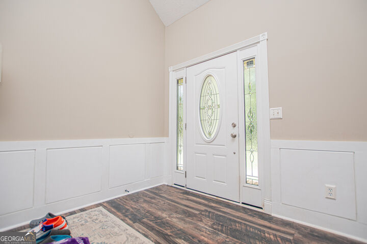 Property Photo:  8590 Kencrest Drive  GA 30187 